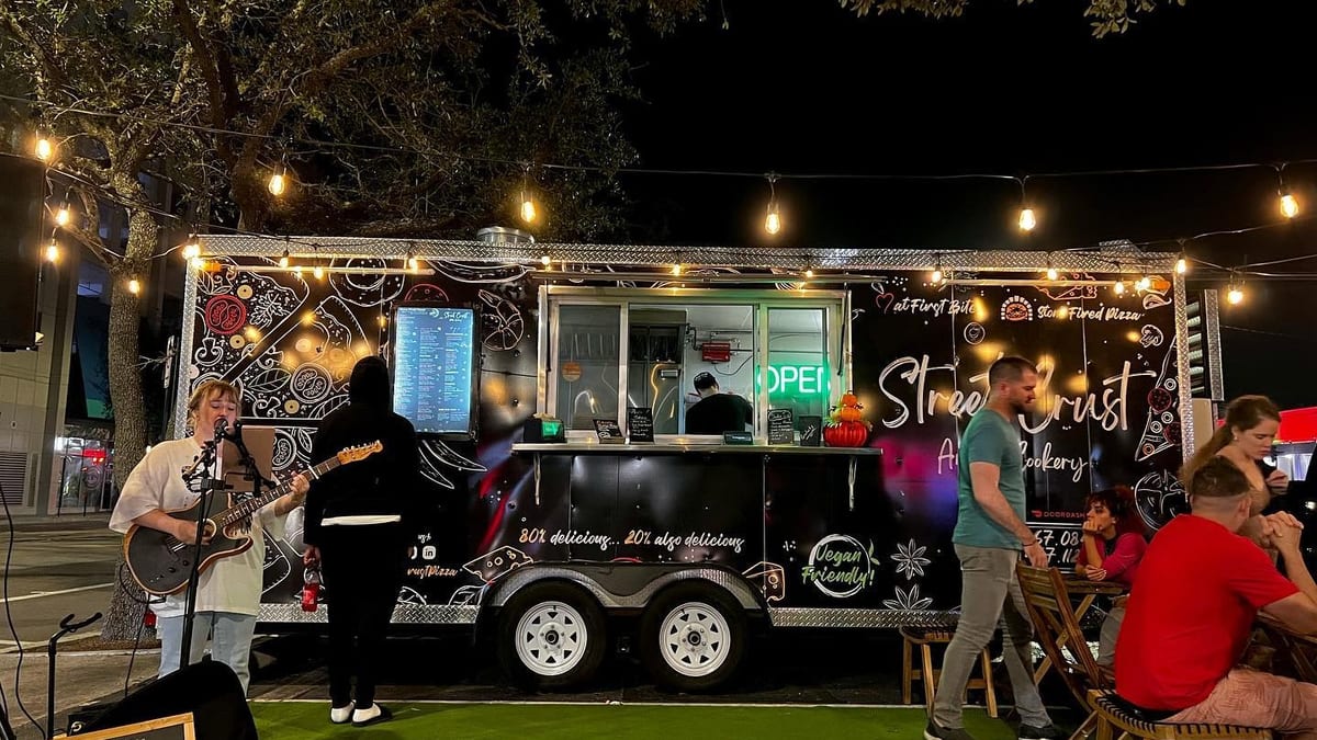 Your Downtown Tampa Pizza Stop